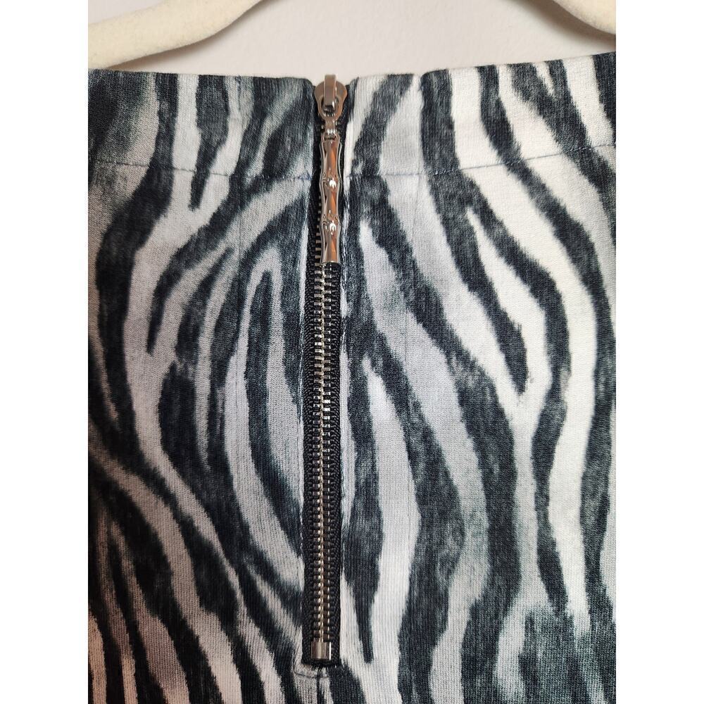 Tommy Bahama Darcy Zesty Zebra Dress Storm Gray Sz M UPF 30 Resort Cruise travel - Picture 5 of 13